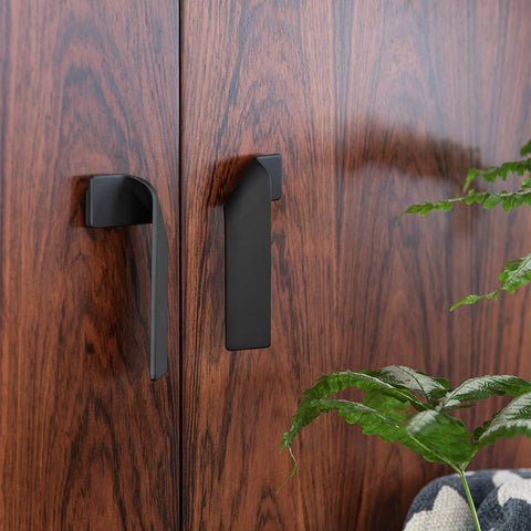 Furniture Handle H2155 Material: Zinc alloy Finish: Gold BrushedDark PewterPearl BeigeA/B Black Matt Hole centres: 16 mm Dimensions: 100 x 24 mm Note: Please order screws separately:022.35.225: 22mm Screws for use with all Häfele handles where panel thick