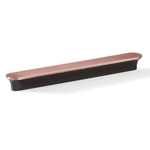 Furniture Handle H1520 Finish: Titanium colouredLead colouredWhite mattCopper plated antique Hole centres: 160/192 mm Dimensions: 218 x 21 mm Note: Please order screws separately:022.35.225: 22mm Screws for use with all Häfele handles where panel thicknes
