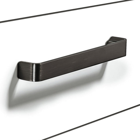 Furniture Handle H1920 Material: Zinc alloy Finish: Nickel Brushed, platedBlack Nickel, plated blackBlack Matt Hole centres: 160 mm Dimensions: 169 x 22 mm Note: Please order screws separately:022.35.225: 22mm Screws for use with all Häfele handles where