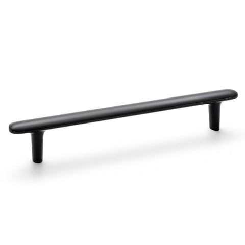 Furniture Handle H2135 Material: Zinc alloy Finish: Black MattWhite MattNickel BrushedGold, Brushed Hole centres: 96 mm128 mm160 mm Dimensions: 141x 31 mm174 x 31 mm205 x 31 mm Note: Please order screws separately:022.35.225: 22mm Screws for use with all