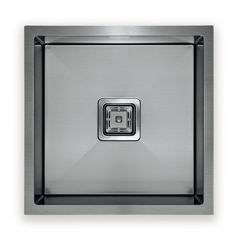 Squareline Single Bowl Linen Sink Features: 450 x 450 x 200 mm (L x W x D)32L capacityStainless steel, linen finish5 mm Internal radiusSingle bowlPush/pull plug and waste connectionsWatermarked designer waste Bowl Size: 400 x 400 x 200mm (L x W x D) Mount