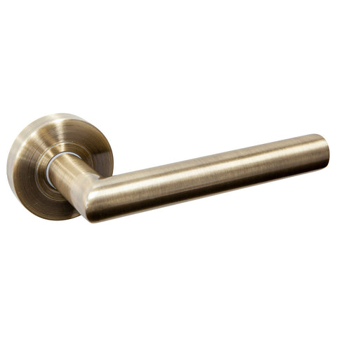 Glenelg Lever Handle Features: Hollow stainless steel handleStainless steel rose cover and diecast base Concealed through-bolt rose fixing press fit rose cover Finish: Satin stainless steelPolished stainless steelSatin brassAntique brassGraphite black Doo