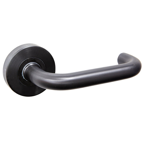 Prevelly Hollow Lever Handle Features: Solid stainless steel handleStainless steel rose cover and diecast baseConcealed through-bolt rose fixing Press fit rose cover Finish: Satin stainless steelPolished stainless steelSatin brassAntique brassGraphite bla