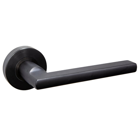 Bronte Lever Handle Features: Solid stainless steel handleStainless steel rose cover and diecast baseConcealed through-bolt rose fixing Press fit rose cover Finish: Satin stainless steelGraphite black Door thickness: Passage 32 - 50Privacy 32 - 42 Spindle