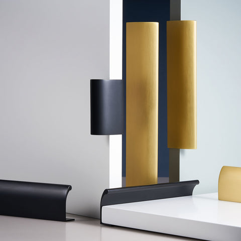 Bradley Solid Brass Handle | Black XS - M