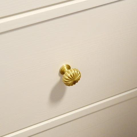 Aurora Solid Brass Knob | Satin Brass