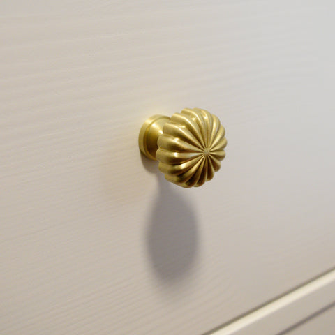 Aurora Solid Brass Knob | Satin Brass