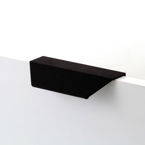 Angolo Lip Pull Handle