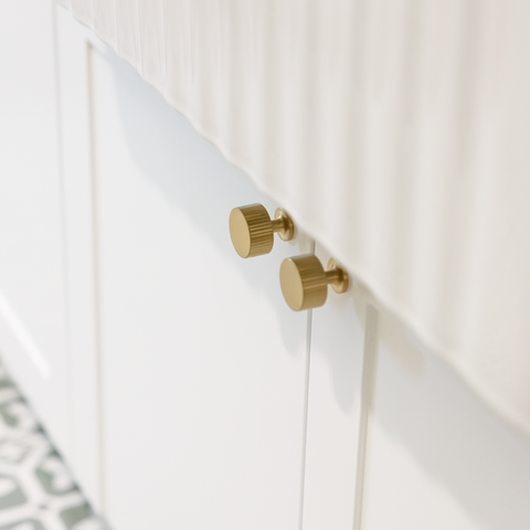 Freya Solid Brass Knob | Satin Brass (Grooved)