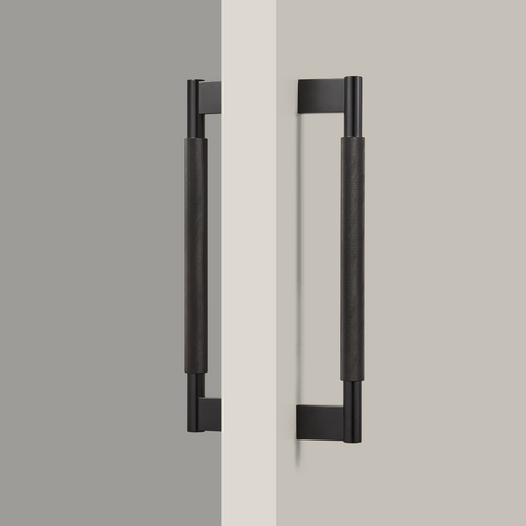 Pedro Double-Sided Solid Brass Entry Pull | Black