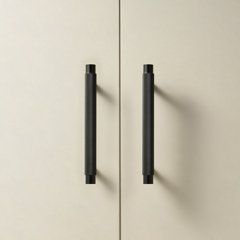Cruz Solid Brass Handle | Black