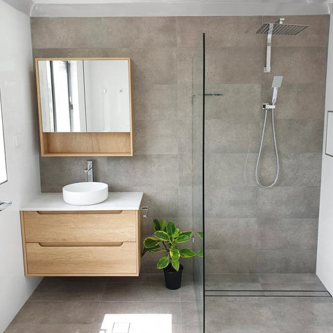 BYRON Mirror Shaving Cabinet 900mm Natural Oak