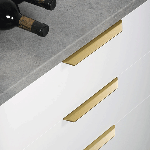 Vann Lip Pull Handle Brushed Dark Brass