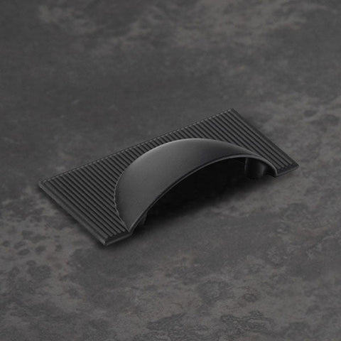 Barrington Cup Pull Matt Black