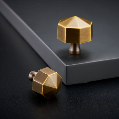 Ronald Solid Brass Knob | Bronze S - M