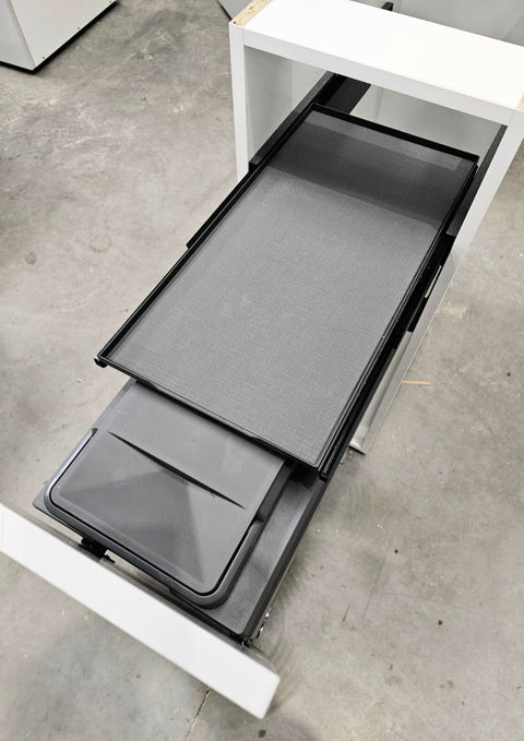 Glide-Out Access with Anti-Slip GripTray