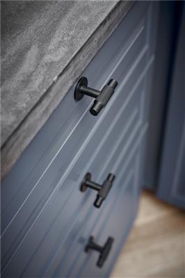 Furnipart Manor Collection