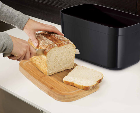 Bread Bin with Bamboo Lid Keep all your bread, rolls and pastries fresher for longer in this stylish bread bin, with a specially designed bamboo lid that doubles as a cutting board for chopping up your bread. Easy-clean storage bin with non-slip base Reve