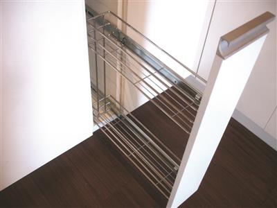 Krome Side Mounted Pull Out Soft Close