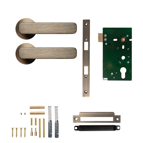 Momo Aspen Lever Set