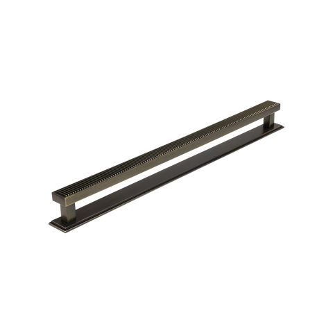 Barrington Bar Handle and Knob Backplate