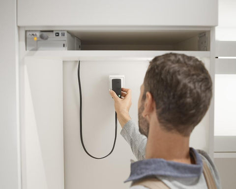 Blum SERVO-DRIVE Flex unit for refrigerators, freezers and dishwashers Z10C500A