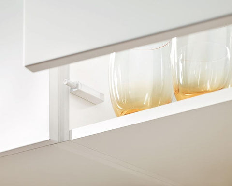 Blum TIP-ON Slimline Adapter Plate For Doors, short version, 53mm, Silk White 17mm 956.1201