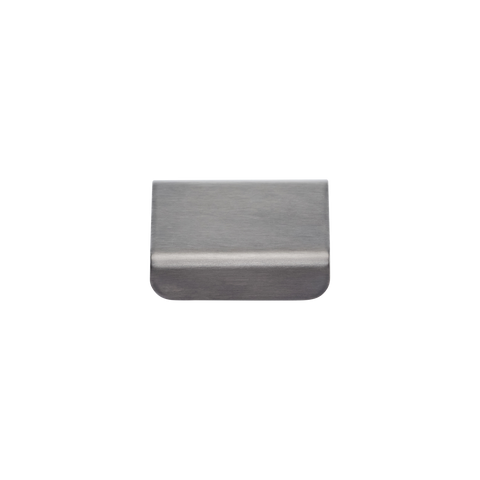 Momo Ferrara Lip Pull Collection