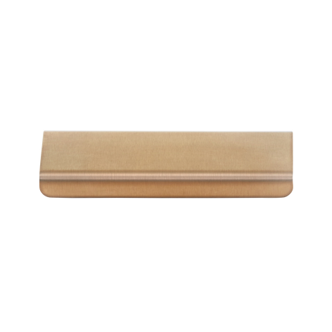 Momo Ferrara Lip Pull Collection