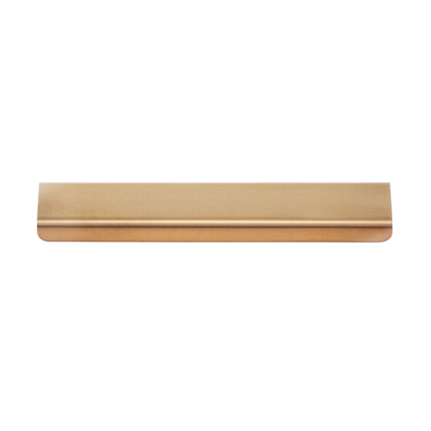 Momo Ferrara Lip Pull Collection