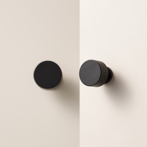 Freya Solid Brass Knob | Black S - M