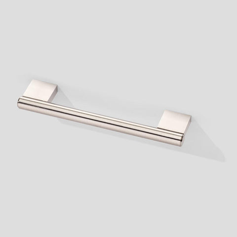 Handle Style 323 - Brushed Nickel