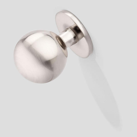 Knob 112 - Bulb Ø28mm - Brushed nickel