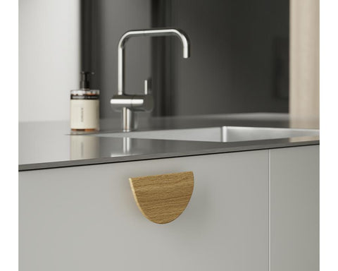 Furnipart Horizon Handle. Finish: Oak Clear Lacquered