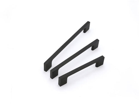 Square D Handles in Matt Black. Size: 154mm x 8mm Height: 26mm Width: 8mm. Hole Centres: 128mm
