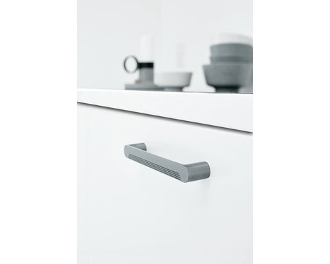 Furnipart Metro handle. Length: 180mm