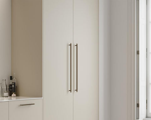 Furnipart Manor Long Handle. Length: 640mm