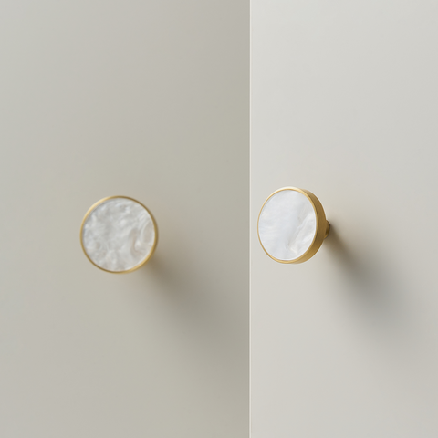 Prisma Solid Brass & Acrylic Round Knob | Satin Brass & Marbled White S - M