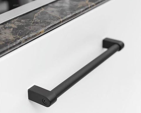 Furnipart Regular 2 handle. Finish: Black. Length: 206mm