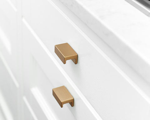 Furnipart Station Knob and Handle