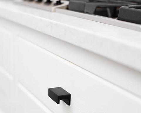 Furnipart Station Knob and Handle
