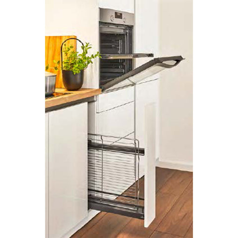 Kesseböhmer No. 15 pull-out baking tray in bright chrome