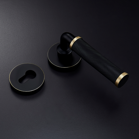 Matteo Solid Brass Door Lever | Black