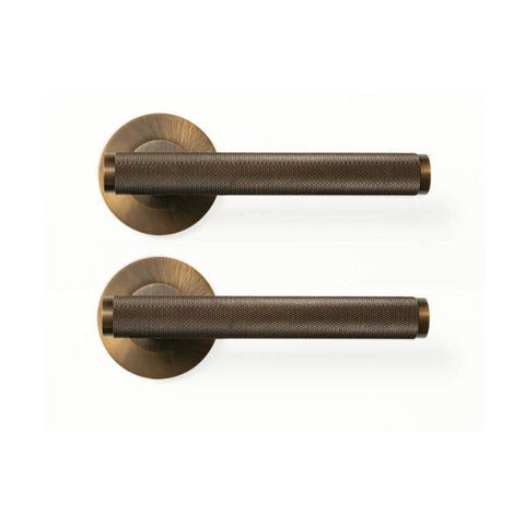 Momo Bellevue Knurled Dummy Lever Door Handle Set Bronze