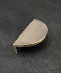Momo Handles Barrington Eclipse Plain Dark Brushed Brass Large - The Blue Space